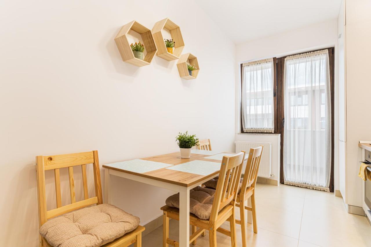 Isaran 2D4E Apartment Braşov Exteriör bild