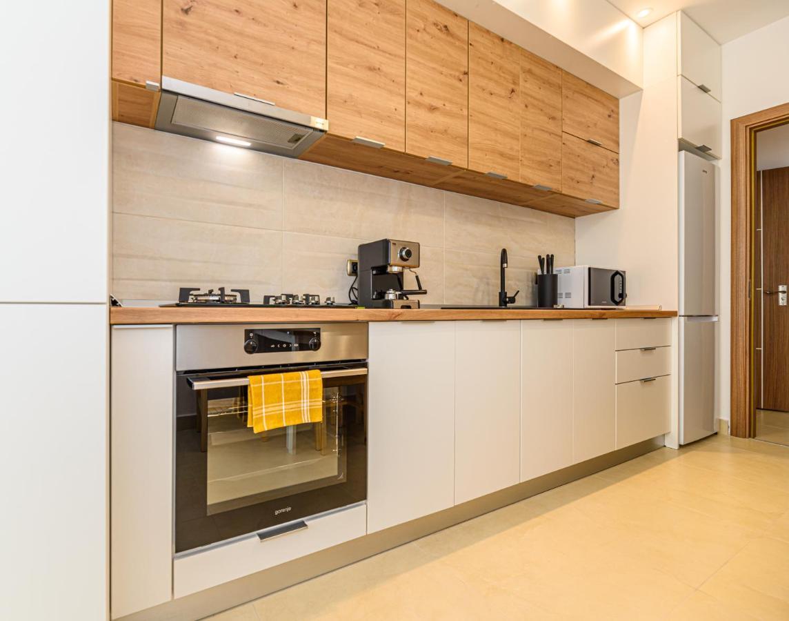 Isaran 2D4E Apartment Braşov Exteriör bild