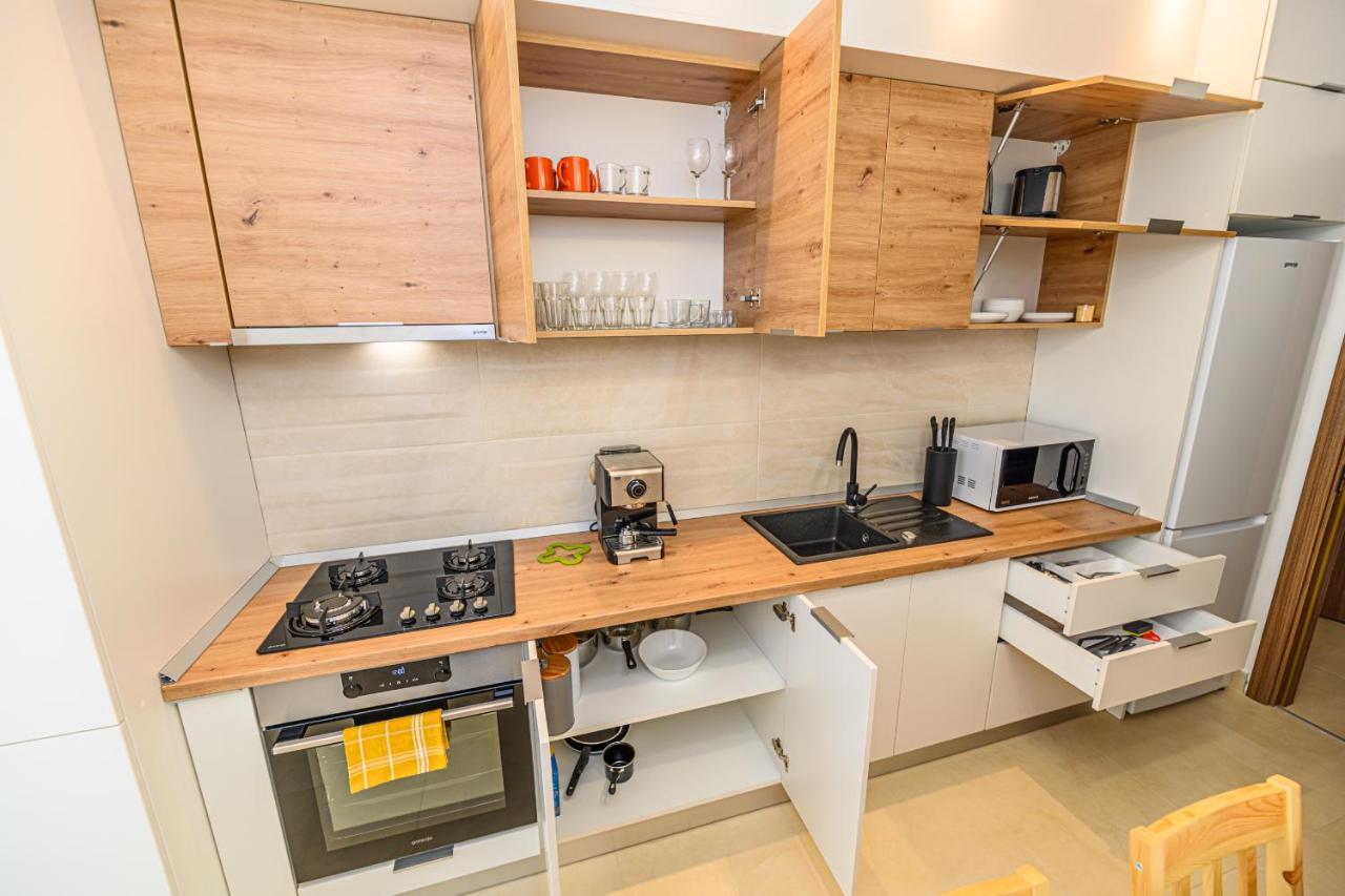 Isaran 2D4E Apartment Braşov Exteriör bild